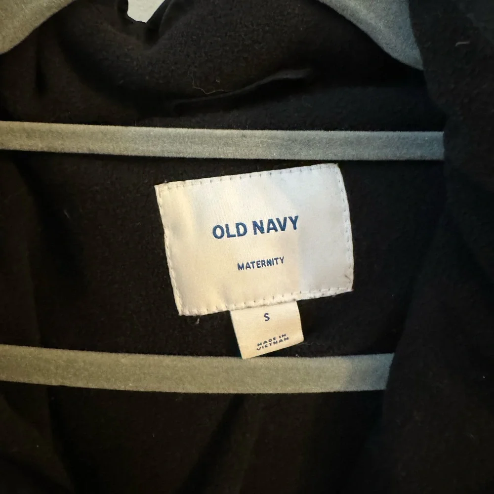 Maternity puffer coat - Picture 2 of 3